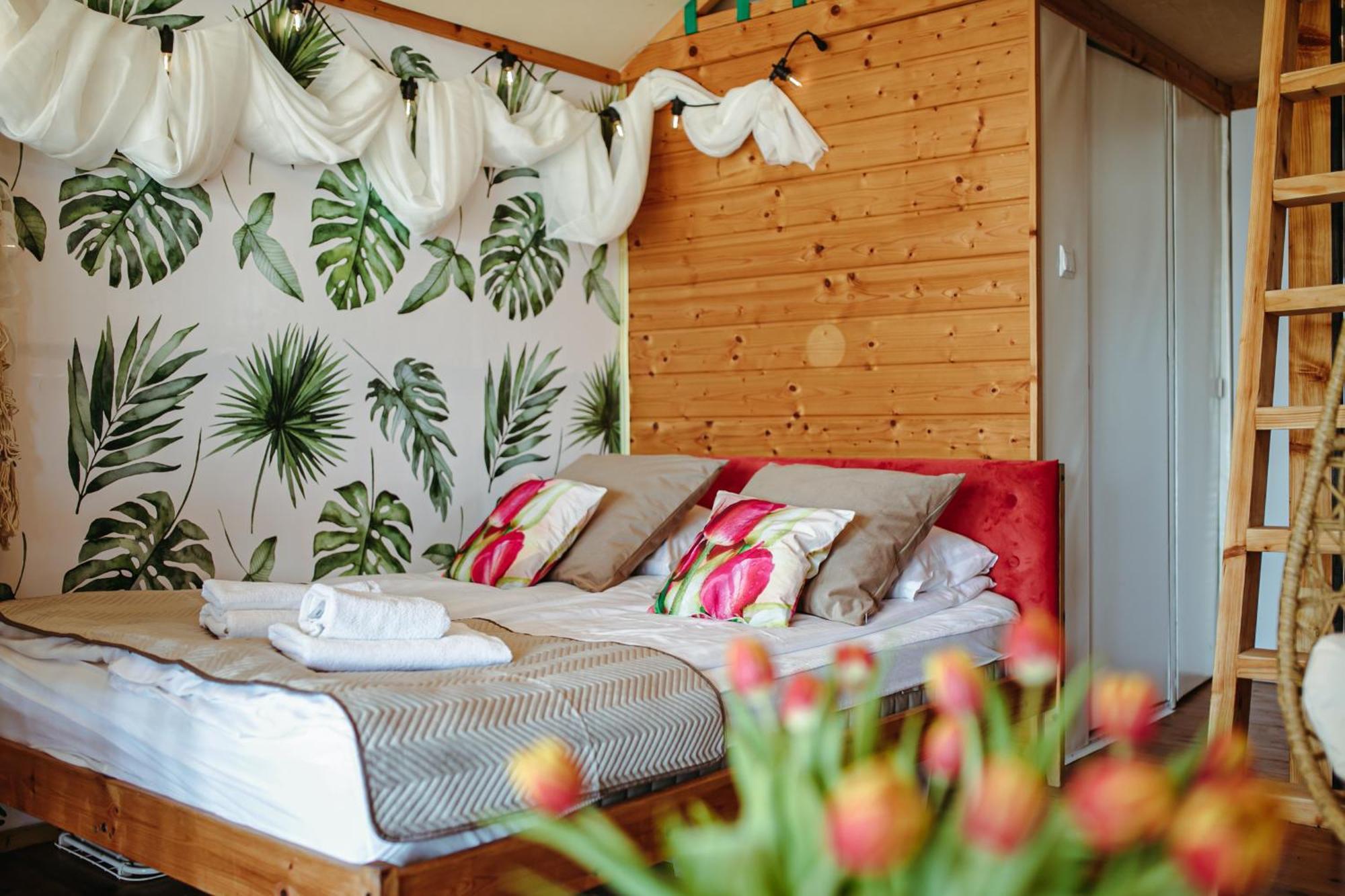 Herbals - Tree&Lake Houses With Bath, Sauna, Bikes, Motorboat Mielno  Szoba fotó
