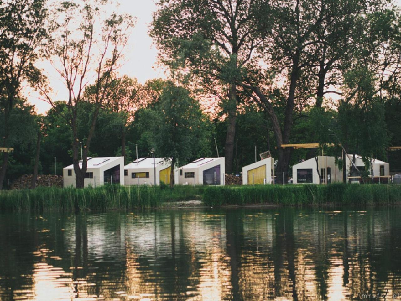 Herbals - Tree&Lake Houses With Bath, Sauna, Bikes, Motorboat Mielno  Kültér fotó